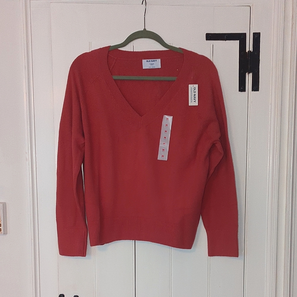 NWT Very Soft Peach- Colored Old Navy V-Neck Sweater In Med Petite
